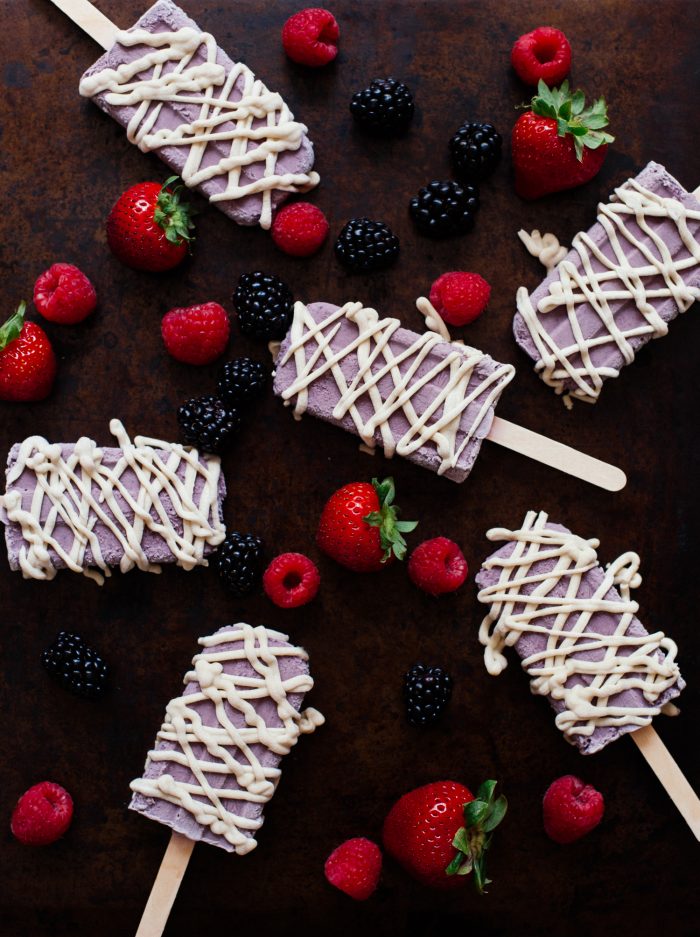 Berry Creamsicles with White Chocolate Drizzle – Ice Cream Sunday