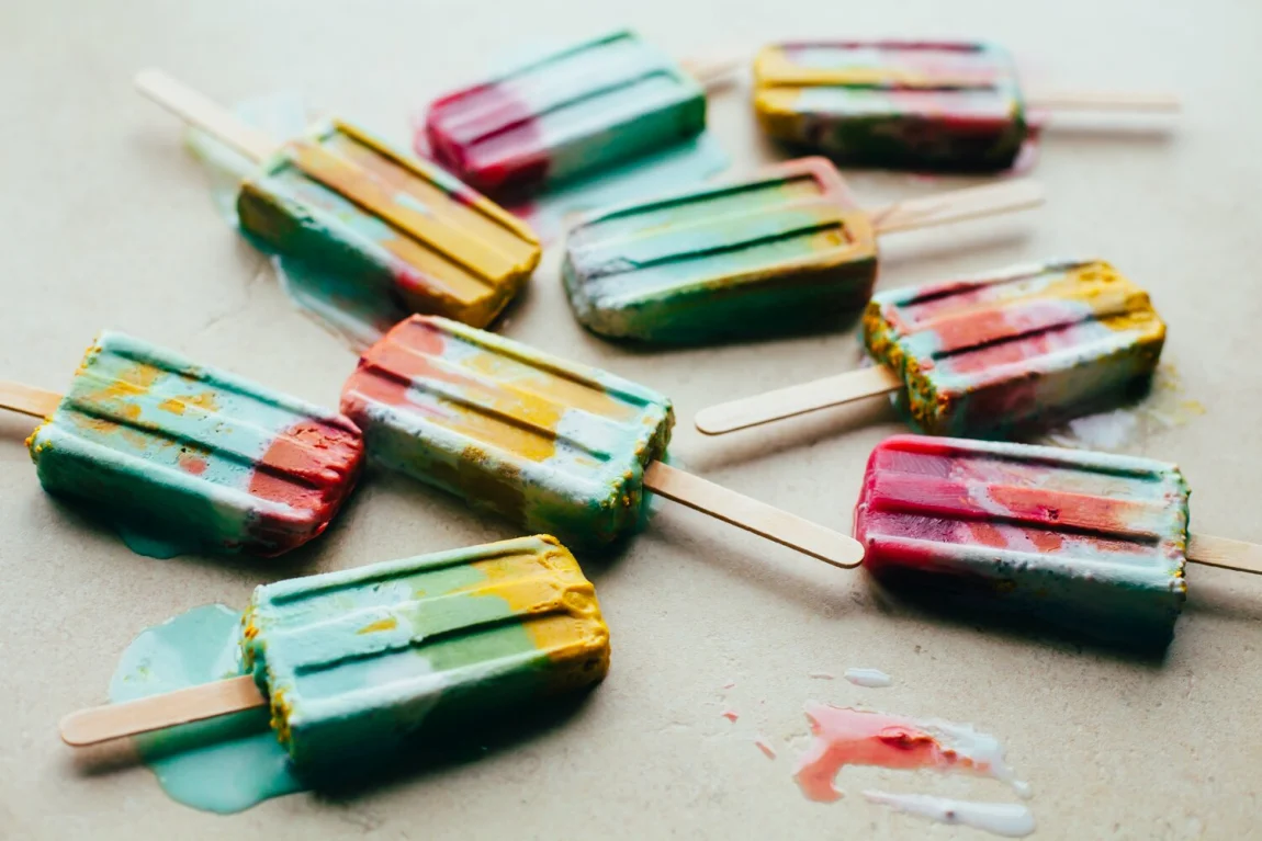 Superfood Tie Dye Pops - Golubka Kitchen