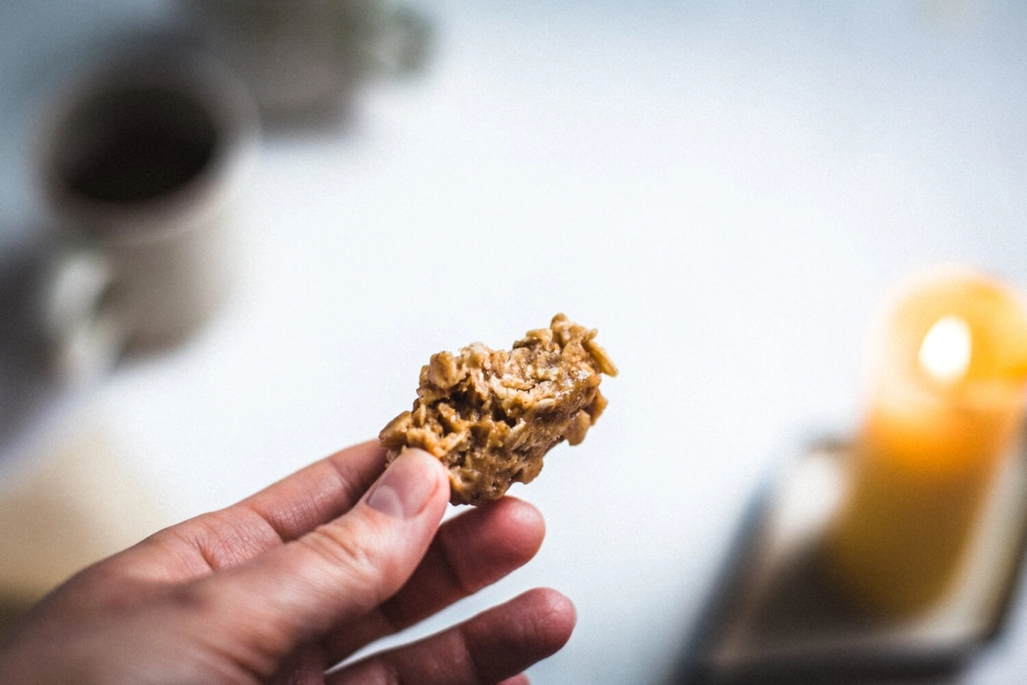 Sweet & Salty Nut Butter Oat Clusters - Golubka Kitchen
