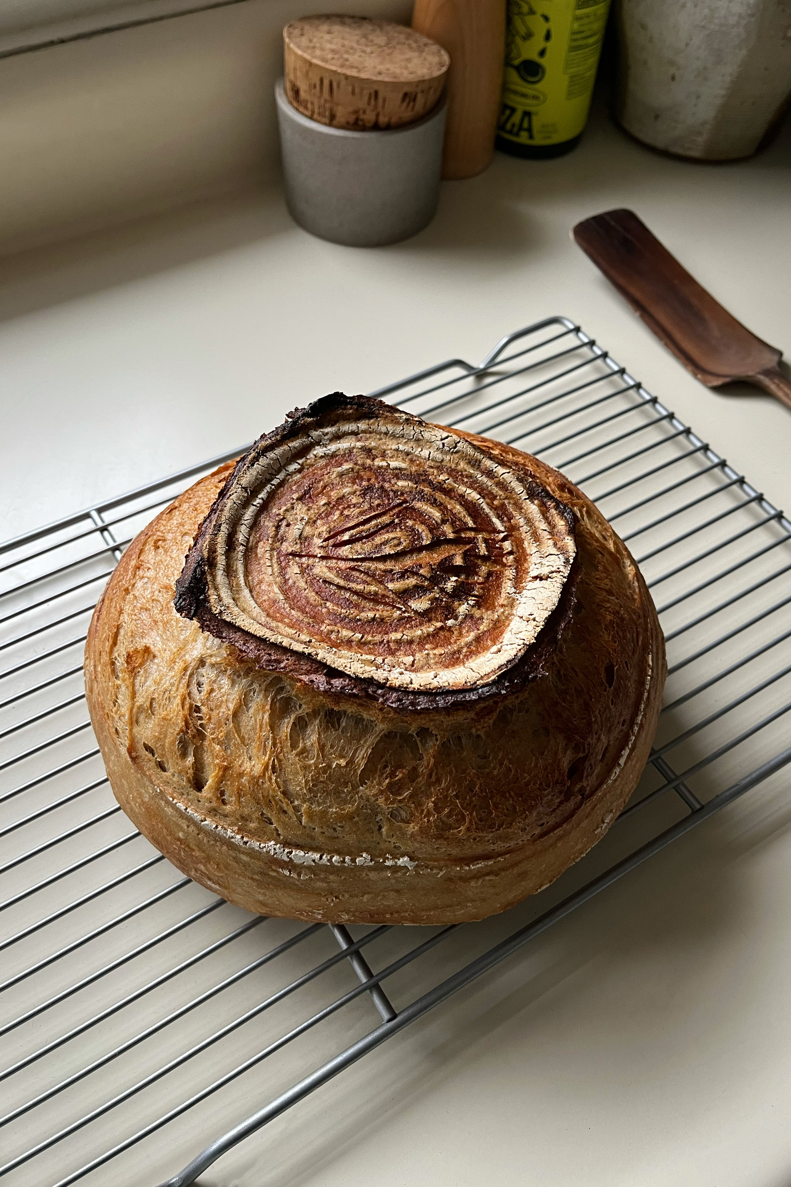 Sourdough bread without dutch oven and banneton basket (Baking in
