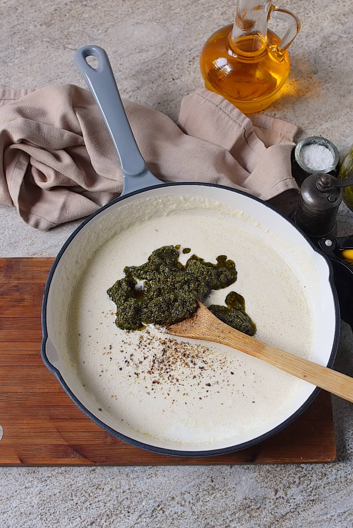 Creamy Pesto Sauce - Step 9